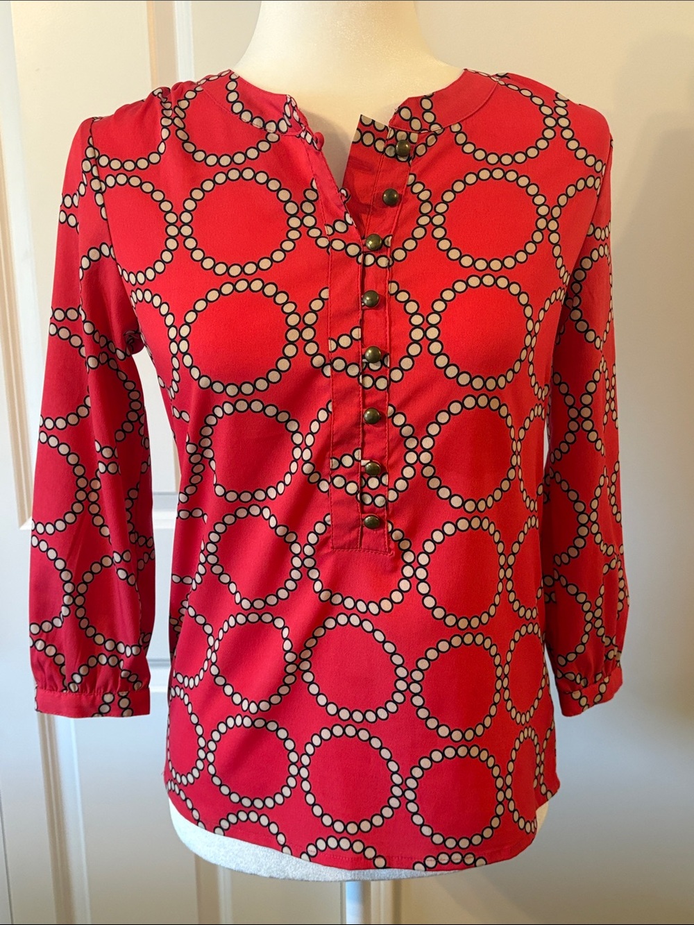 Banana Republic Soft Red Circle-Print Antique Style Button Front Henley Blouse